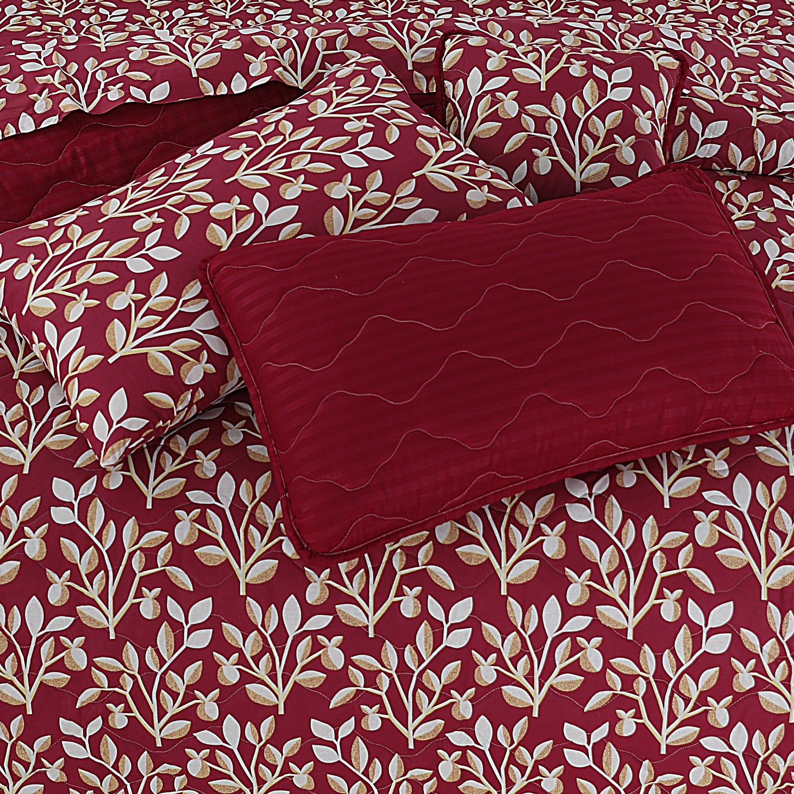 Red Elegance - 7 Pcs